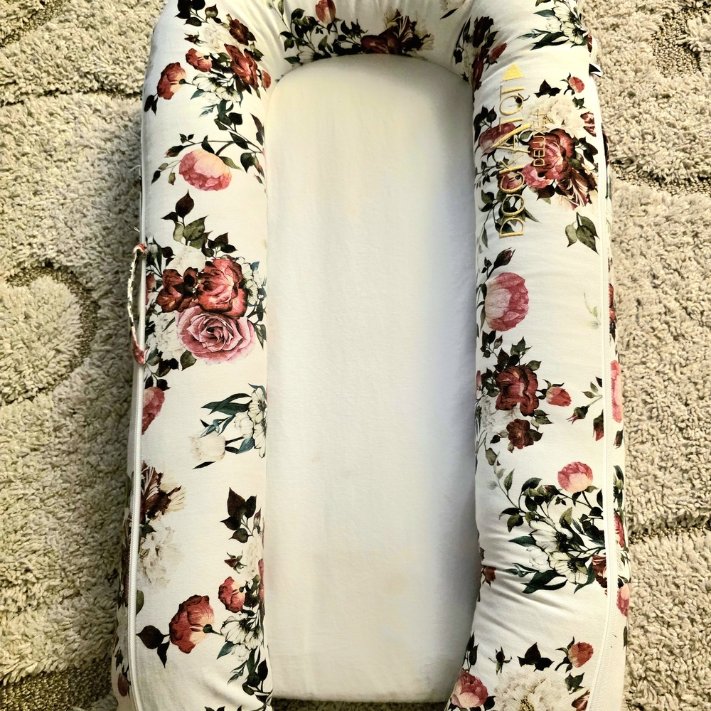 Dock A Tot DockAtot Deluxe Plus Dock La Vie en Rose Floral Roses 0-8 Months